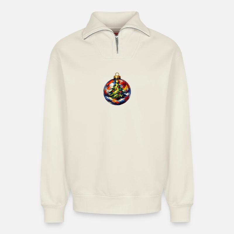 Weihnachtskugel mit Tannenbaummotiv - Relaxed Unisex Organic Half Zip Sweatshirt – von SPREAD - Naturweiß