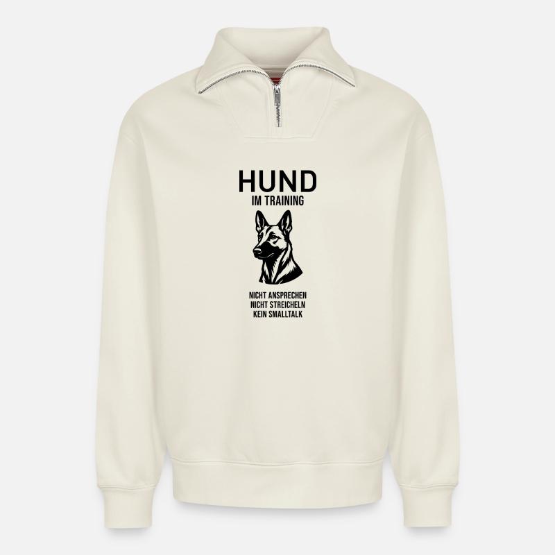 Hund im Training - Relaxed Unisex Organic Half Zip Sweatshirt – von SPREAD - Naturweiß