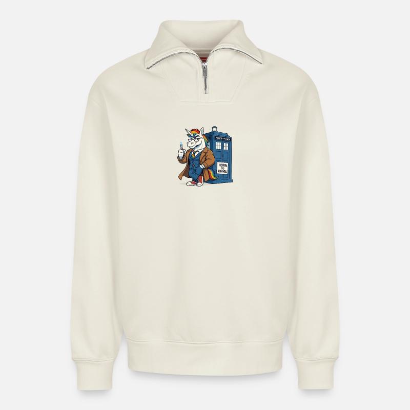 Zeitreisendes Einhorn - Relaxed Unisex Organic Half Zip Sweatshirt – von SPREAD - Naturweiß