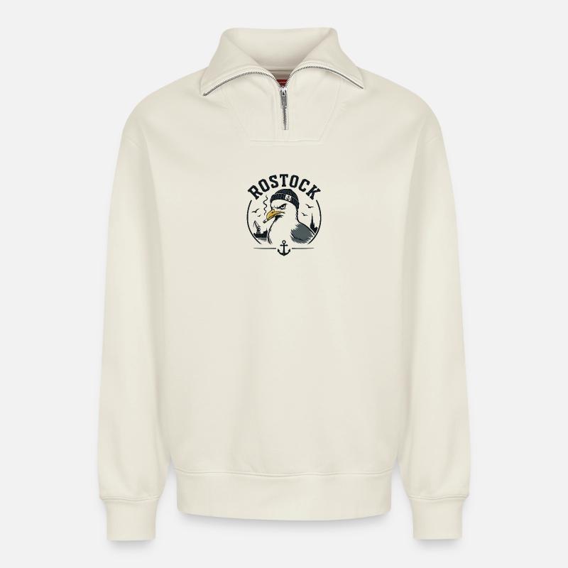 Rostock Möwe mit Pfeife - Relaxed Unisex Organic Half Zip Sweatshirt – von SPREAD - Naturweiß