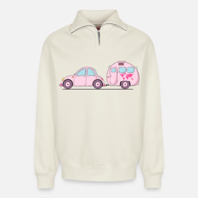 Auto mit Wohnwagen Rosa - Relaxed Unisex Organic Half Zip Sweatshirt – von SPREAD - Naturweiß