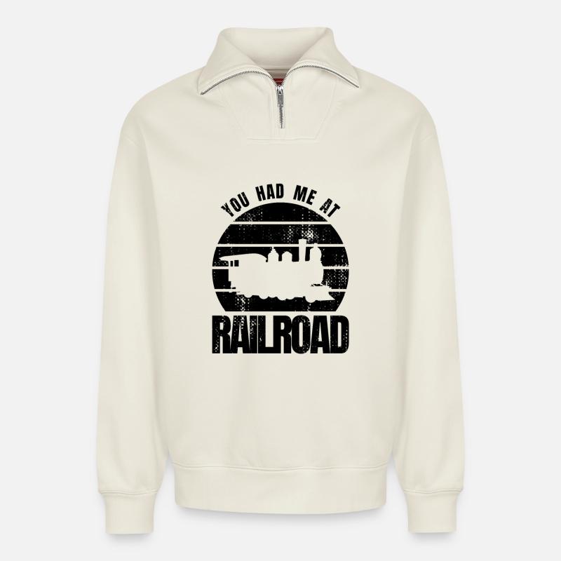 Eisenbahner Spruch - Relaxed Unisex Organic Half Zip Sweatshirt – von SPREAD - Naturweiß