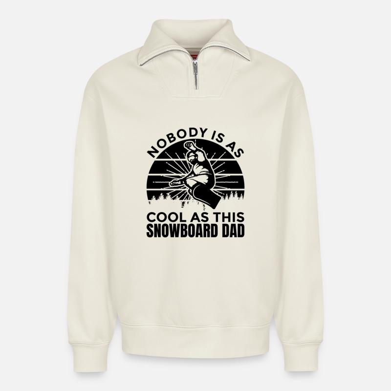 Snowboard Papa - Relaxed Unisex Organic Half Zip Sweatshirt – von SPREAD - Naturweiß