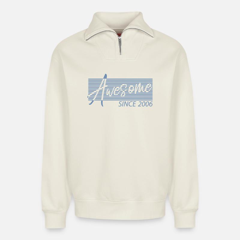Awesome Since 2006 - Relaxed Unisex Organic Half Zip Sweatshirt – von SPREAD - Naturweiß
