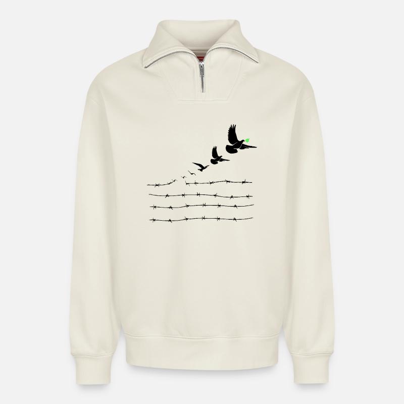 Tauben des Friedens - Relaxed Unisex Organic Half Zip Sweatshirt – von SPREAD - Naturweiß