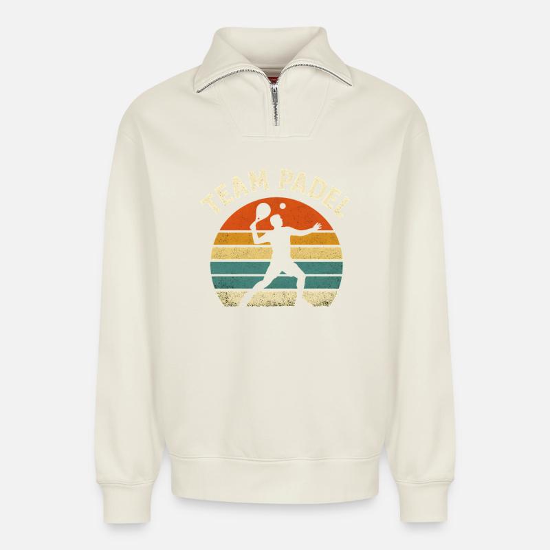 Team Padel Rétro Coucher Soleil - Sweat unisexe décontracté en coton biologique à demi-zip – de SPREAD - blanc cassé