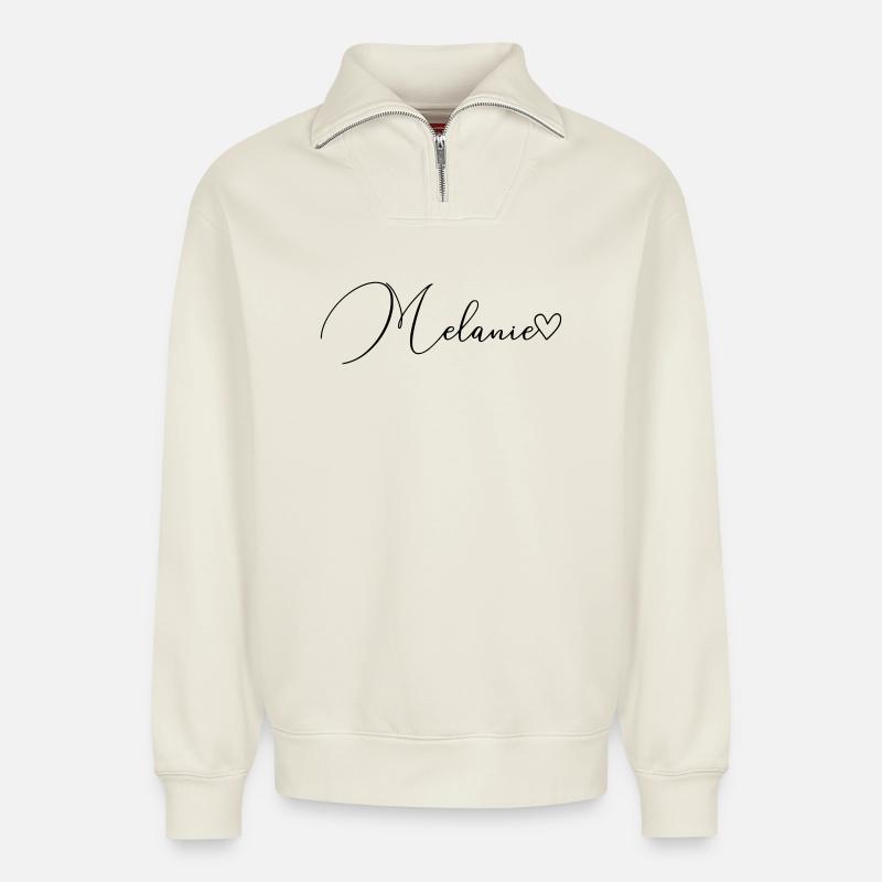 Melanie Name Vorname Mädchen - Relaxed Unisex Organic Half Zip Sweatshirt – von SPREAD - Naturweiß