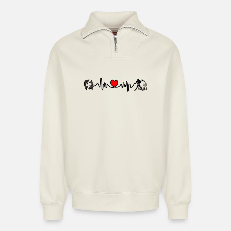 Herzfrequenz Kardio Fische Wassermann - Relaxed Unisex Organic Half Zip Sweatshirt – von SPREAD - Naturweiß
