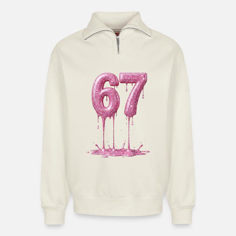 67 Pink Glitzer tropft - Relaxed Unisex Organic Half Zip Sweatshirt – von SPREAD - Naturweiß