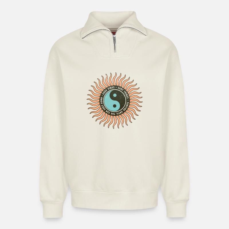 Surfdesign – Surf Tribes - Relaxed Unisex Organic Half Zip Sweatshirt – von SPREAD - Naturweiß