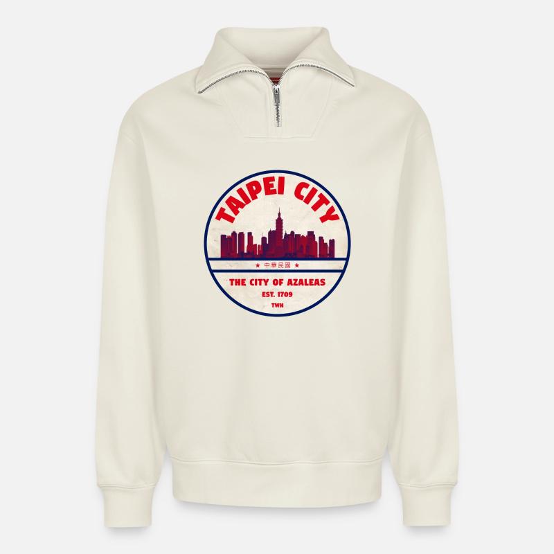 Taipei Azalee Skyline Abzeichen - Relaxed Unisex Organic Half Zip Sweatshirt – von SPREAD - Naturweiß