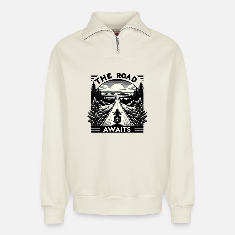 The Road Awaits - Relaxed Unisex Organic Half Zip Sweatshirt – von SPREAD - Naturweiß
