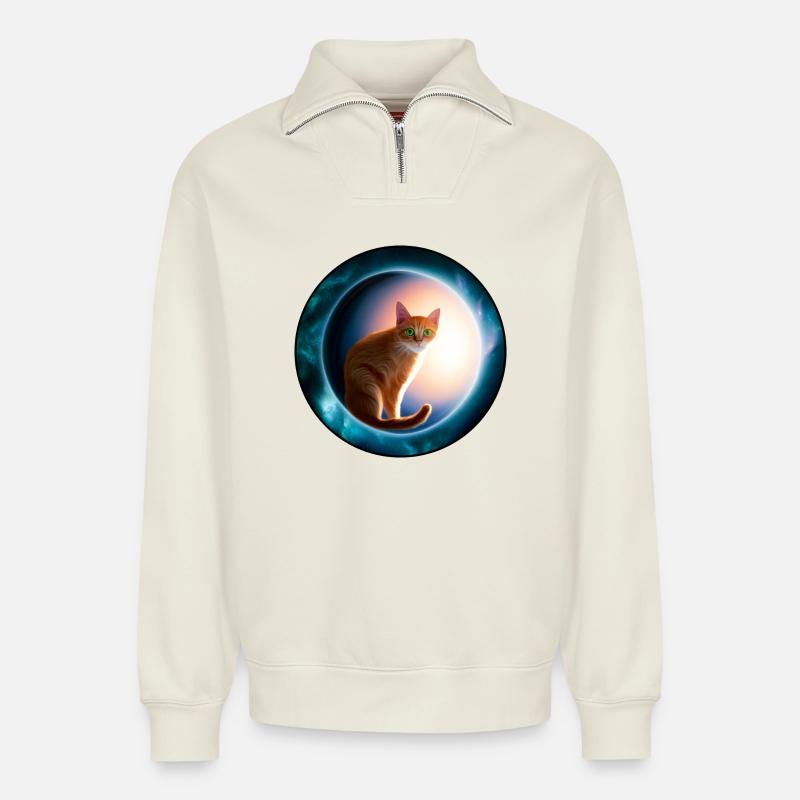 Katzen im kosmischen Orbit - Relaxed Unisex Organic Half Zip Sweatshirt – von SPREAD - Naturweiß