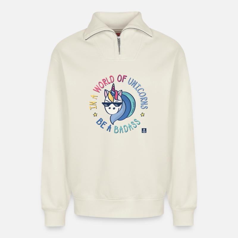 Badass-Einhorn - Relaxed Unisex Organic Half Zip Sweatshirt – von SPREAD - Naturweiß