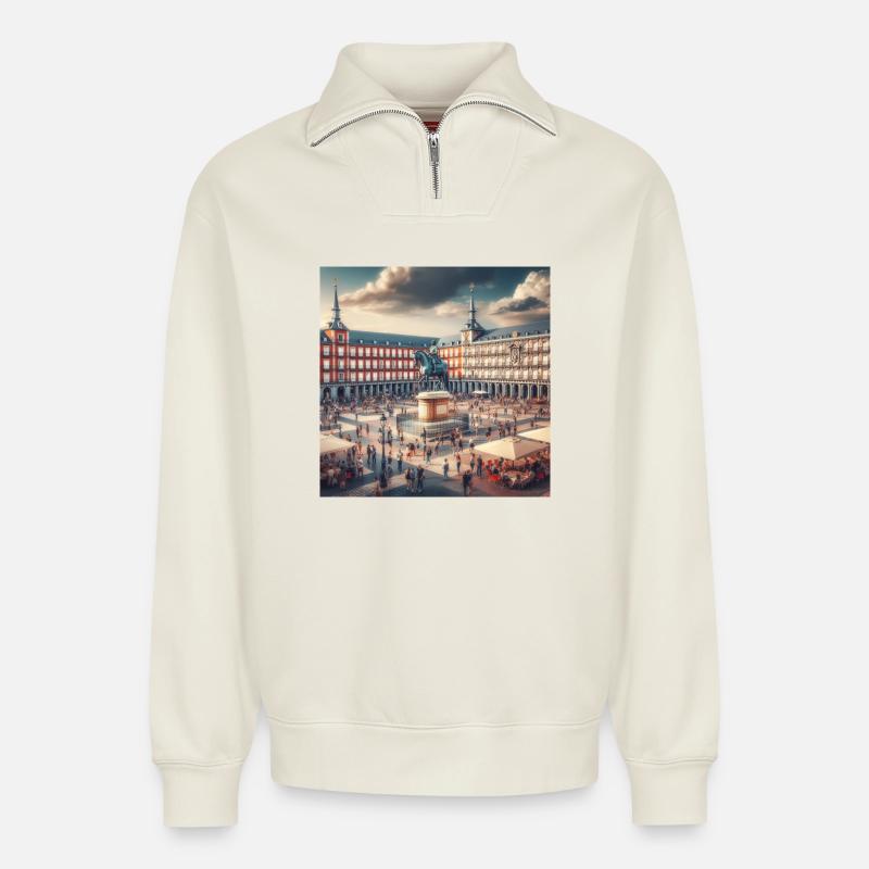 Plaza Mayor in Madrid - Relaxed Unisex Organic Half Zip Sweatshirt – von SPREAD - Naturweiß
