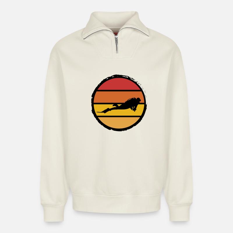 Diver in the sun - Relaxed Unisex Organic Half Zip Sweatshirt – von SPREAD - Naturweiß