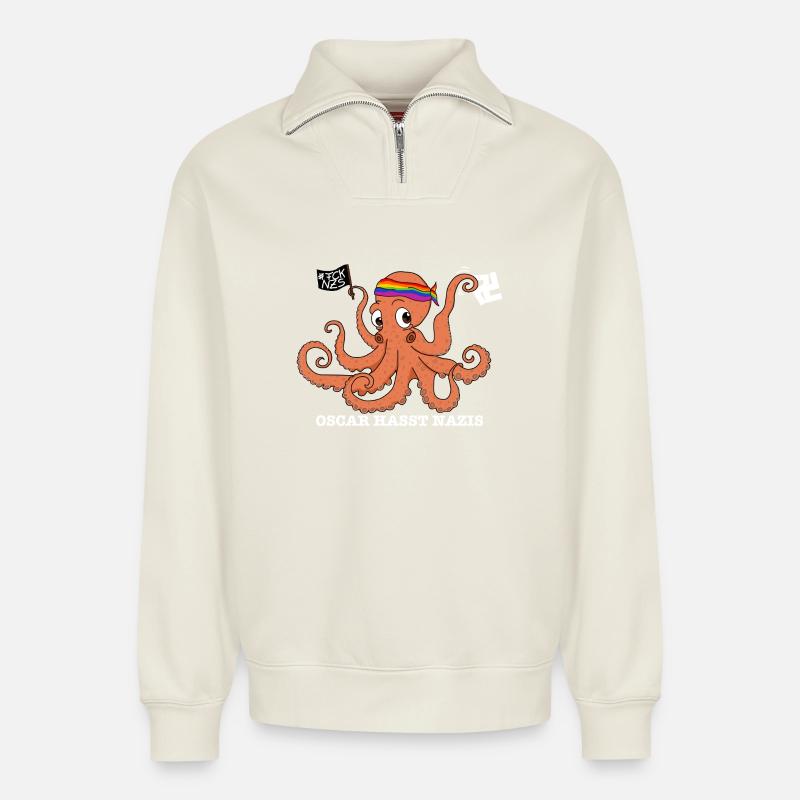 Oscar hasst Nazis - Relaxed Unisex Organic Half Zip Sweatshirt – von SPREAD - Naturweiß
