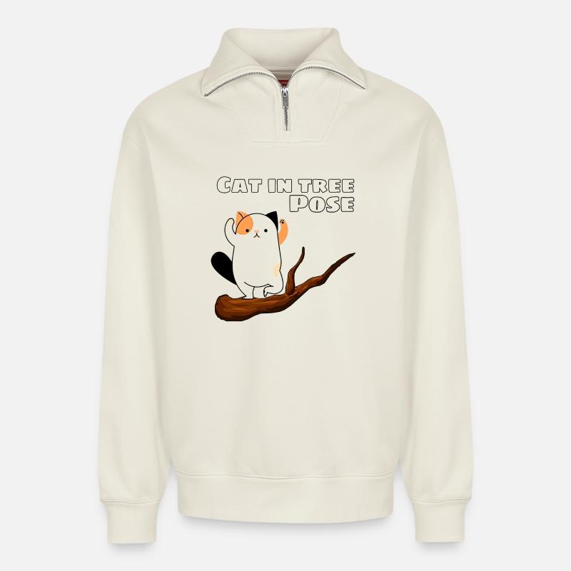 Katze in Baum-Pose - Relaxed Unisex Organic Half Zip Sweatshirt – von SPREAD - Naturweiß