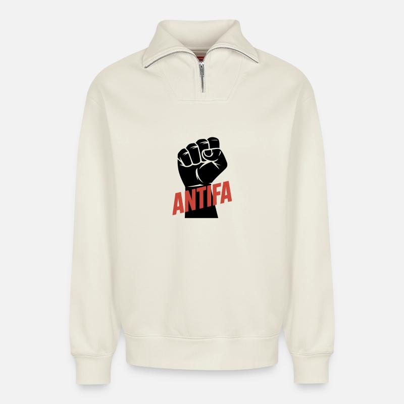 Antifa – Antifaschistisches Merch - Relaxed Unisex Organic Half Zip Sweatshirt – von SPREAD - Naturweiß