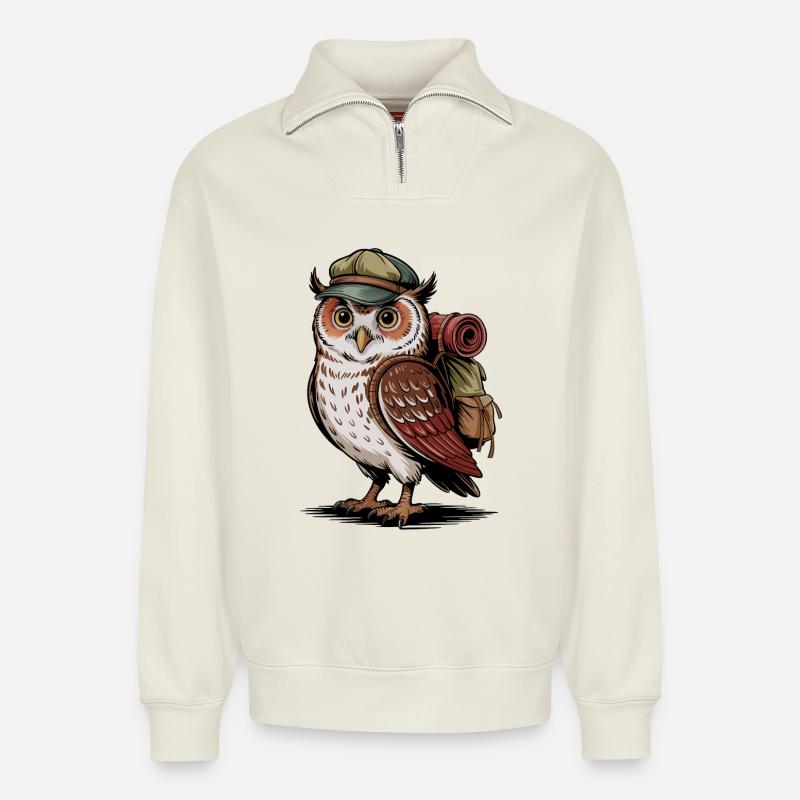 Wandernde Eule mit Rucksack - Relaxed Unisex Organic Half Zip Sweatshirt – von SPREAD - Naturweiß