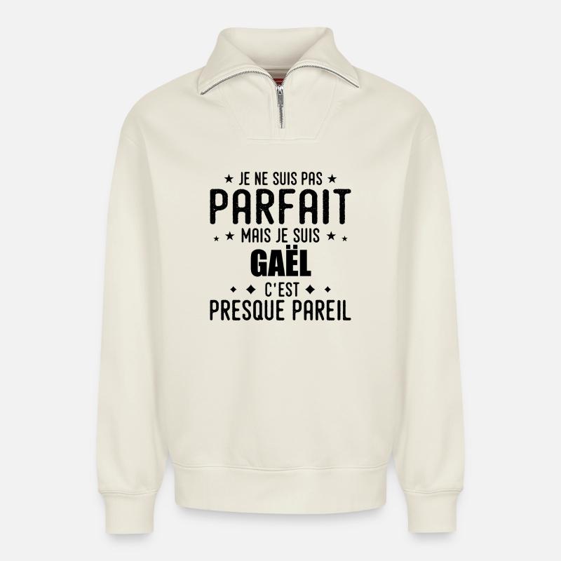 Gael: authentisch, unvollkommen, Top, Perfektion - Relaxed Unisex Organic Half Zip Sweatshirt – von SPREAD - Naturweiß
