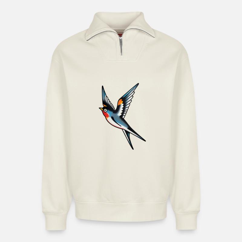 Klassischer Tattoo-Schwalbe - Relaxed Unisex Organic Half Zip Sweatshirt – von SPREAD - Naturweiß