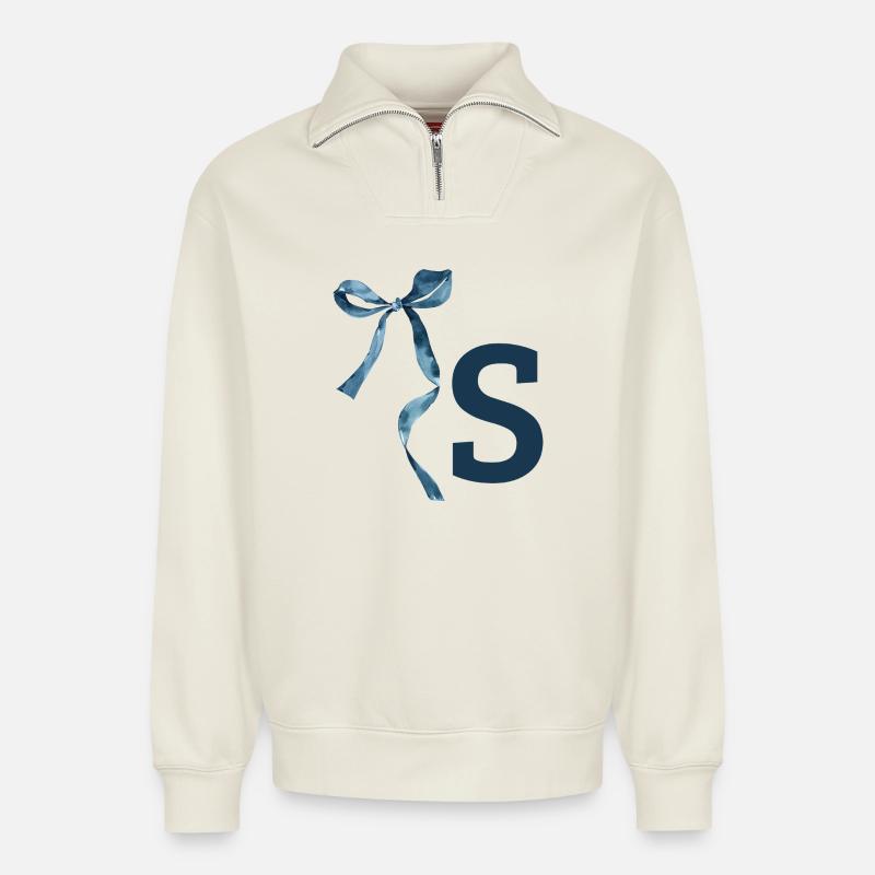 Monogramme s idée cadeau  - Sweat unisexe décontracté en coton biologique à demi-zip – de SPREAD - blanc cassé