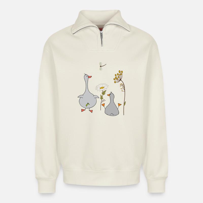 Gänse auf der Wiese - Relaxed Unisex Organic Half Zip Sweatshirt – von SPREAD - Naturweiß