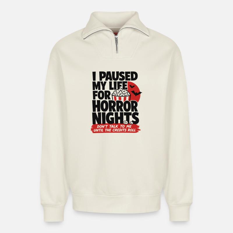 Horror Nights Credits Roll - Relaxed Unisex Organic Half Zip Sweatshirt – von SPREAD - Naturweiß