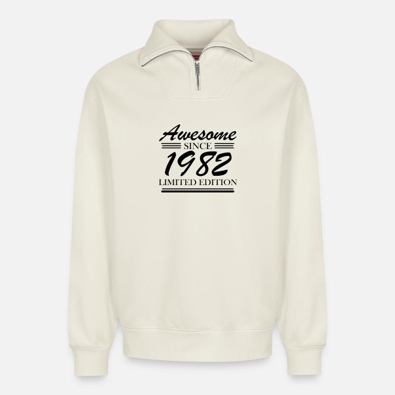 1982 - Jahrgang 1982 - Relaxed Unisex Organic Half Zip Sweatshirt – von SPREAD - Naturweiß