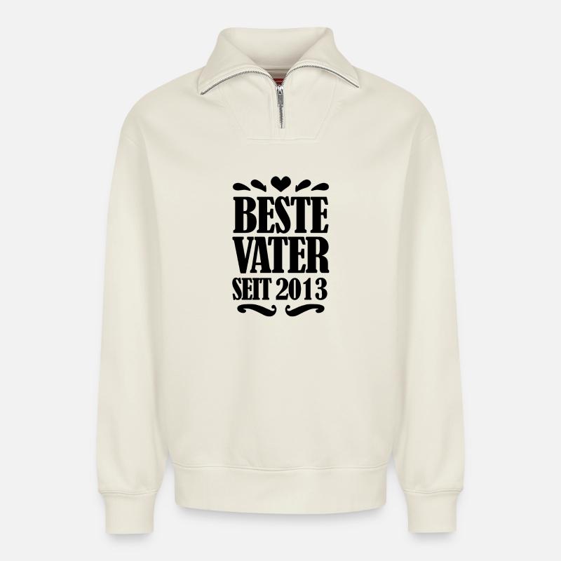 Bester Vater seit 2013 - Relaxed Unisex Organic Half Zip Sweatshirt – von SPREAD - Naturweiß