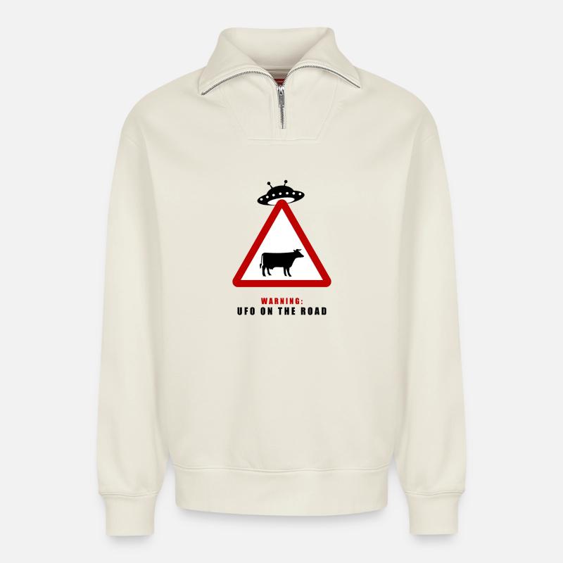 Warnung! UFO auf der Straße! - Relaxed Unisex Organic Half Zip Sweatshirt – von SPREAD - Naturweiß