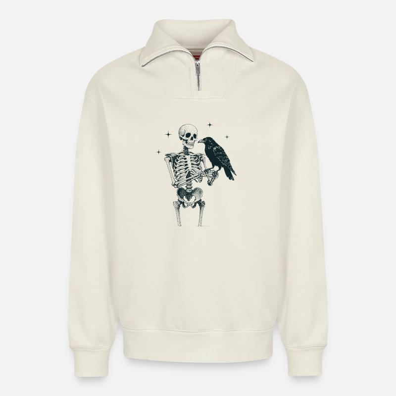 Skelett mit Rabe - Relaxed Unisex Organic Half Zip Sweatshirt – von SPREAD - Naturweiß