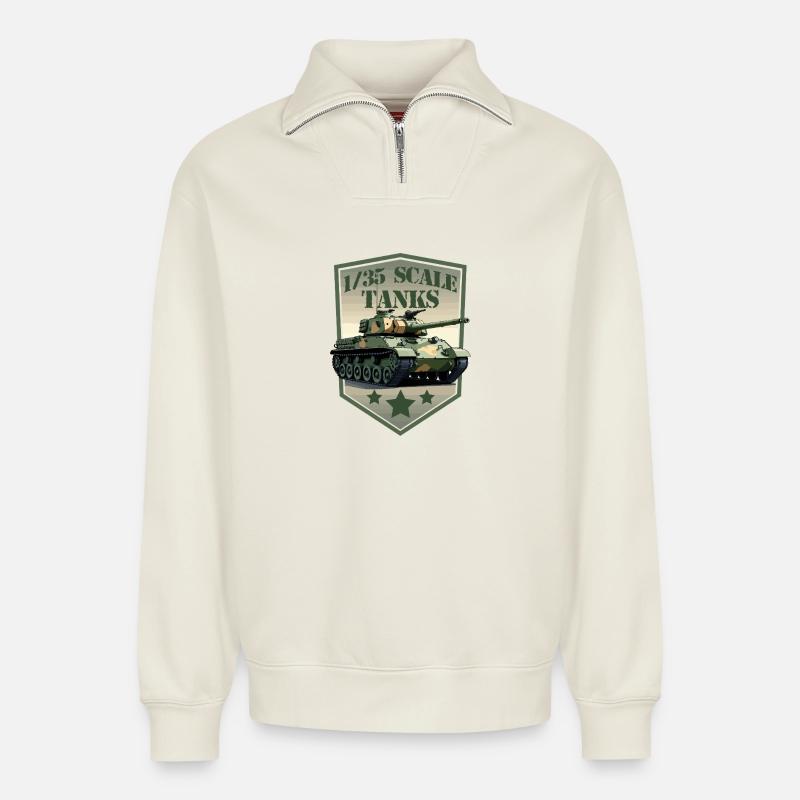 Panzer im Maßstab 1:35 Patch Schild - Relaxed Unisex Organic Half Zip Sweatshirt – von SPREAD - Naturweiß