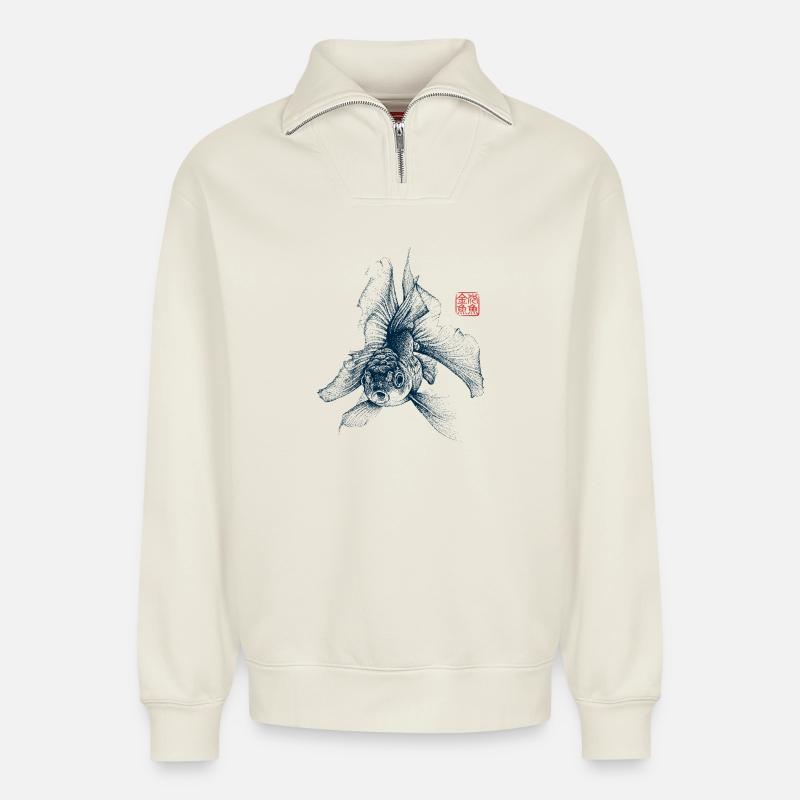 Goldfisch mit Kanji Stempel - Relaxed Unisex Organic Half Zip Sweatshirt – von SPREAD - Naturweiß