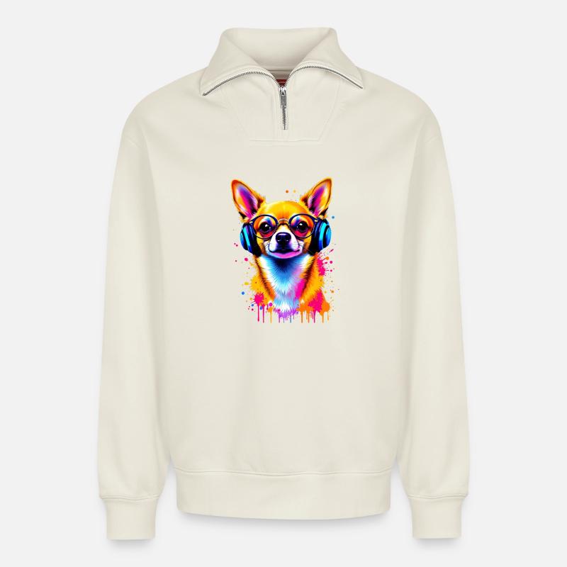 Chihuahua Hund mit Kopfhörer - Relaxed Unisex Organic Half Zip Sweatshirt – von SPREAD - Naturweiß