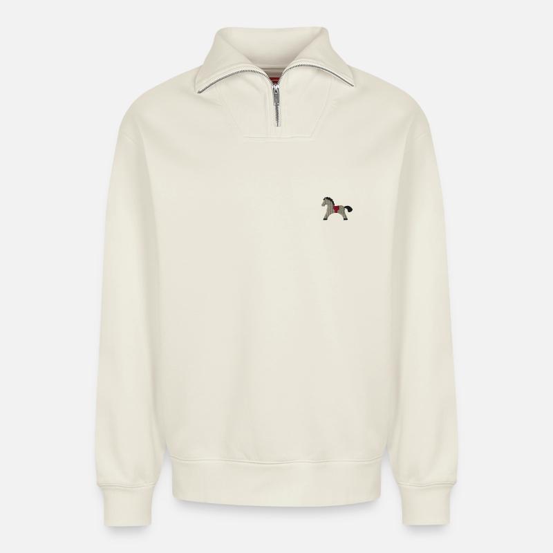 Holzpferd bestickt - Relaxed Unisex Organic Half Zip Sweatshirt – von SPREAD - Naturweiß