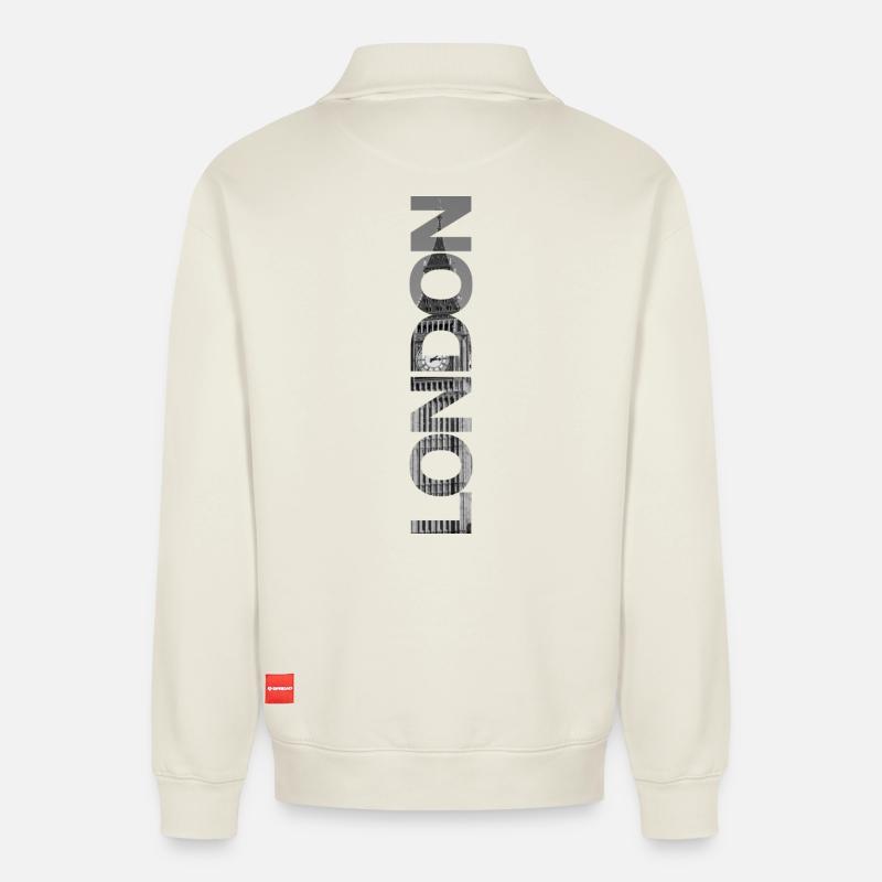 London Big Ben - Geschenk - Relaxed Unisex Organic Half Zip Sweatshirt – von SPREAD - Naturweiß