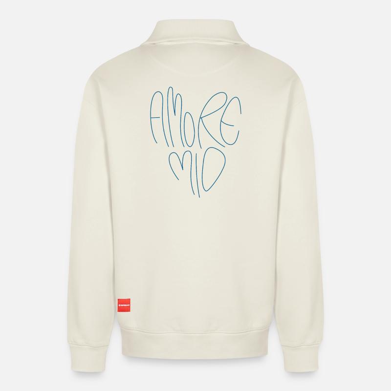 Amore Mio Schriftzug - Relaxed Unisex Organic Half Zip Sweatshirt – von SPREAD - Naturweiß