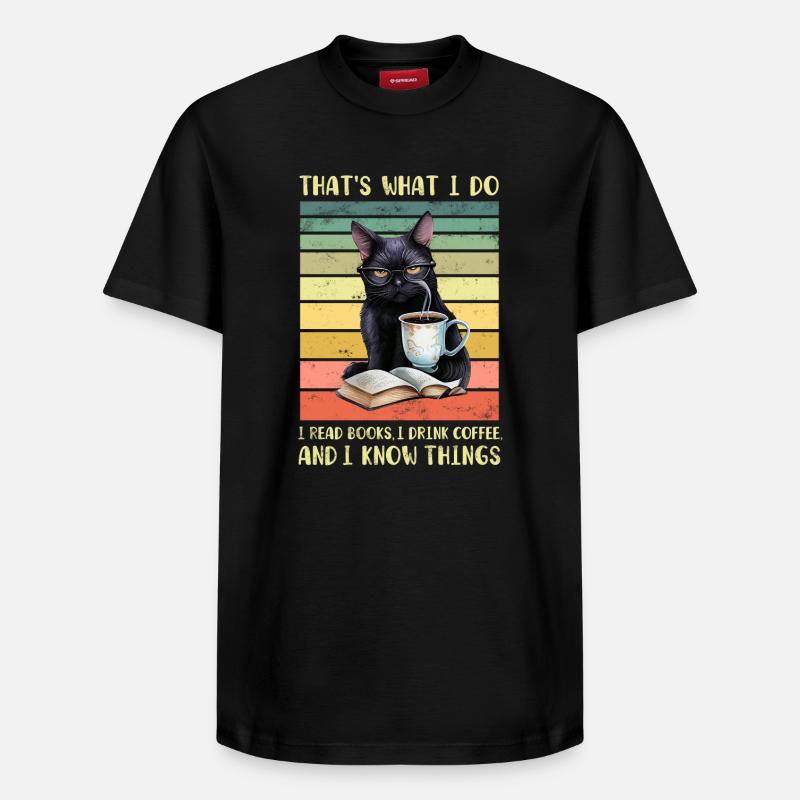 Schwarze Katze mit Kaffee und Buch - Relaxed Unisex Supima Cotton T-Shirt – von SPREAD - Schwarz