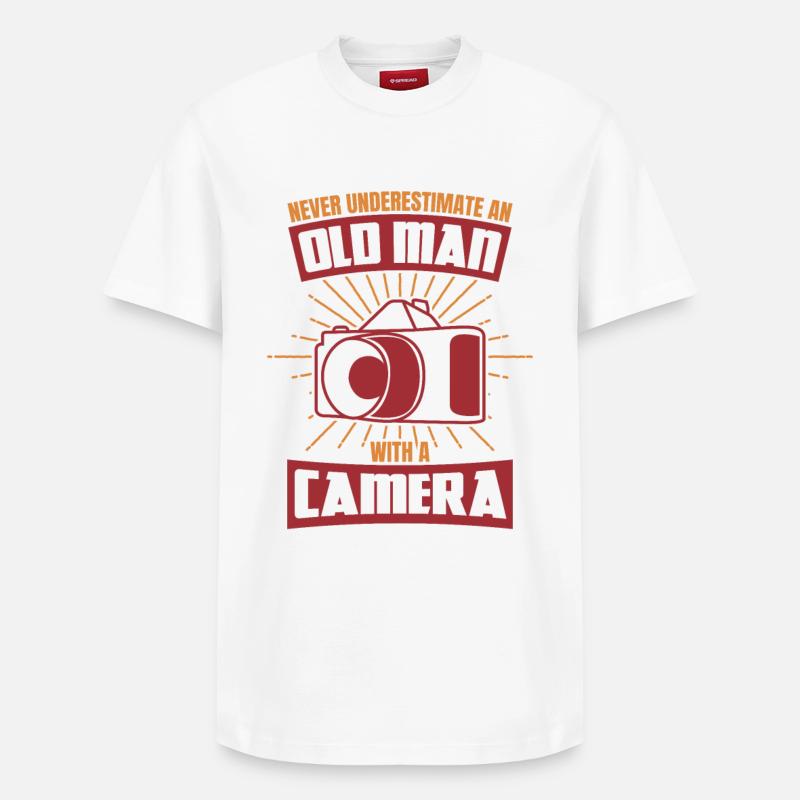 Alter Mann mit einer Kamera - Relaxed Unisex Supima Cotton T-Shirt – von SPREAD - Weiß