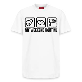 Wochenende eines Bäckers - Relaxed Unisex Supima Cotton T-Shirt – von SPREAD - Weiß - Vorne - AI Model Female 172 dark (172cm) & AI Model Male 185 dark (185cm)