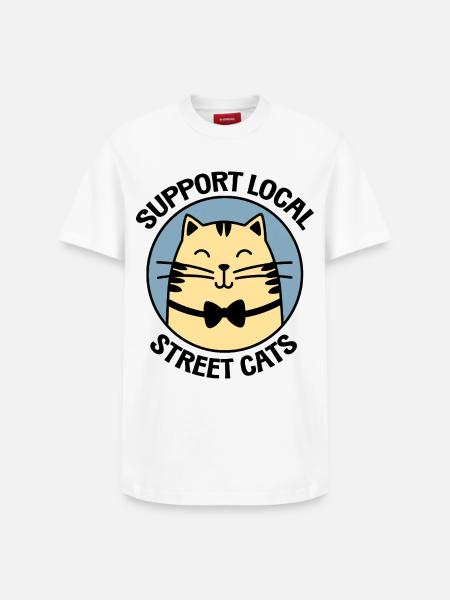 Elegant fluga katt - snygg tecknad katt - T-shirt unisex med avslappnad passform i Supima-bomull – från SPREAD - vit