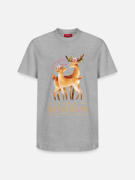 Sadece Senininim (tyrkisk) - Jeg tilhører kun dig - Unisex T-shirt i Supima-bomuld med afslappet pasform – fra SPREAD - hvid