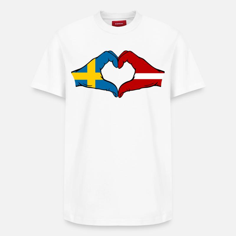 Suède Lettonie Drapeau Coeur - T-shirt unisexe décontracté en coton Supima – de SPREAD - blanc