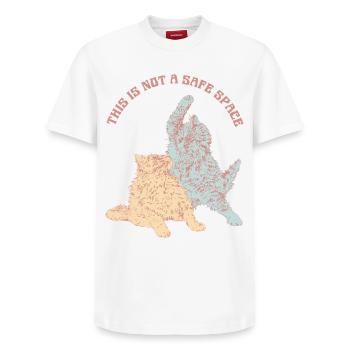 CE N’EST PAS UN ESPACE SÛR - T-shirt unisexe décontracté en coton Supima – de SPREAD - blanc - Devant - AI Model Female 172 dark (172cm) & AI Model Male 185 dark (185cm)