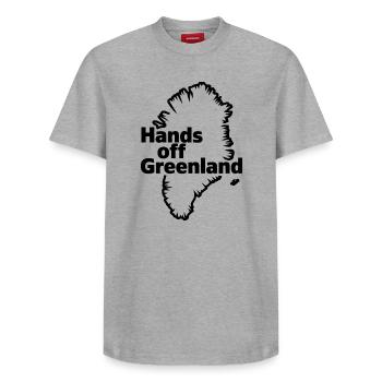 Hände weg von Grönland! - Grönland / Grønland - Relaxed Unisex Supima Cotton T-Shirt – von SPREAD - Weiß - Vorne - AI Model Female 172 dark (172cm) & AI Model Male 185 dark (185cm)