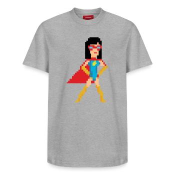Pixel Superheldin Frau – Heldenmädchen in goldenen Stiefeln - Relaxed Unisex Supima Cotton T-Shirt – von SPREAD - Weiß - Vorne - AI Model Female 172 dark (172cm) & AI Model Male 185 dark (185cm)