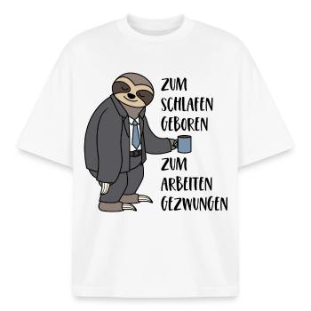 Faultier Zum Schlafen Geboren Arbeiten Gezwungen - Boxy Heavyweight Unisex Organic T-Shirt von Stanley/Stella - Weiß - Vorne - AI Model Male 185 light (185cm) & AI Model Female 172 dark (172cm)