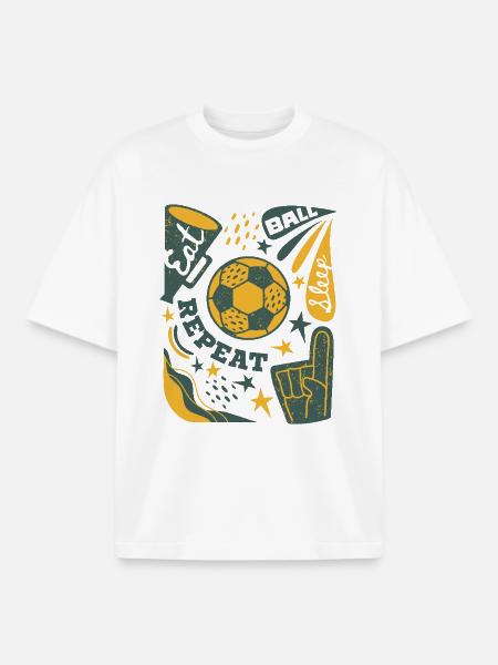 Soccer Life – Play, Ball, Repeat - Boxy Heavyweight Unisex Organic T-Shirt by Stanley/Stella - white